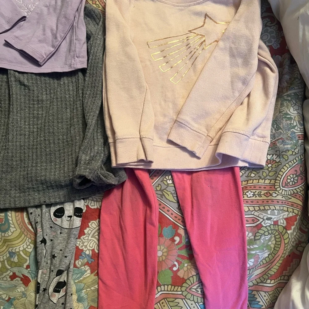 Cat &Jack Kids 3T play set  - Black, Gray, Pink, Purple 4-Tops 3- Pants 7 Pieces